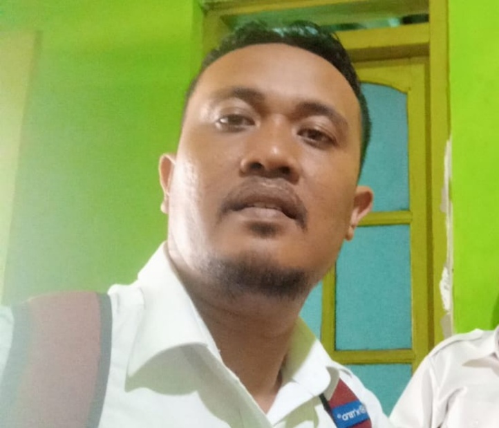 Bambang Junaidi SH Warga Desa Karanganyar Kecamatan Kalianget