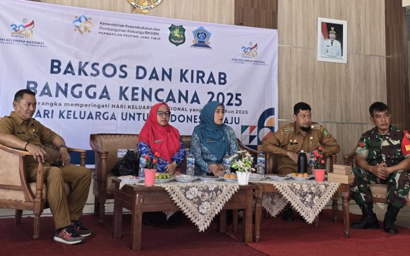 Kadinkes P2KB Sumenep drg Ellya Fardasyah Saat Peringatan Harganas di Pendopo Kecamatan Kota Sumenep, Selasa (01/07/2025)