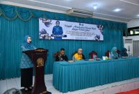 Ketua TP PKK Kabupaten Sumenep Nia Kurnia Fauzi Saat Memberikan Sambutan Diacara Pelatihan Pembuatan Batik Shibori di Aula Kantor PKK, Kamis (10/08/2025)