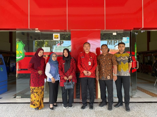 Kepala DPMSTP Kabupaten Sumenep Rahman Riadi Bersama Jajaran MPP 