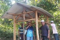 Pembangunan Kamar Mandi Bagi Janda Tunawisma di Desa Gapura Timur Kecamatan Gapura Oleh Swadaya Masyarakat Setempat, Selasa (15/07/2025)