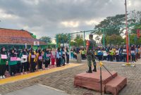 Danramil Kota Kapten Czi Acep Kusnadi Tanamkan Wawasan Kebangsaan dan Disiplin PBB kepada Ratusan Siswa Baru MAN Sumenep