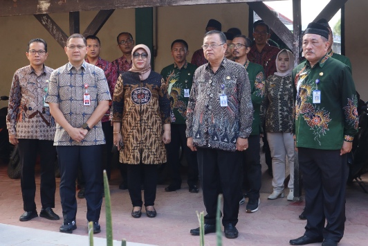 Kadisdik Jatim Apresiasi Kondisi Lingkungan dan Capaian SMAN 1 Sumenep