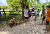 Suasana Warga Perbaiki Jalan Desa, Rabu (30/07/2025)