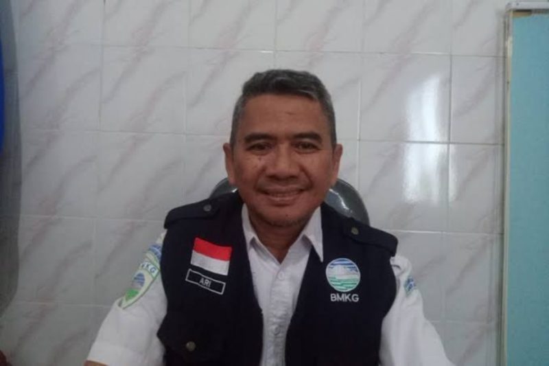 Kepala Stasiun Meteorologi Trunojoyo Sumenep, Ari Widjajanto