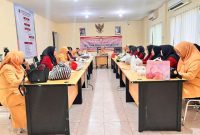 DWP Bappeda Sumenep Gelar Pertemuan Rutin Bulanan: Anggota Antusias Ikuti Pelatihan Ecoprint, Juna