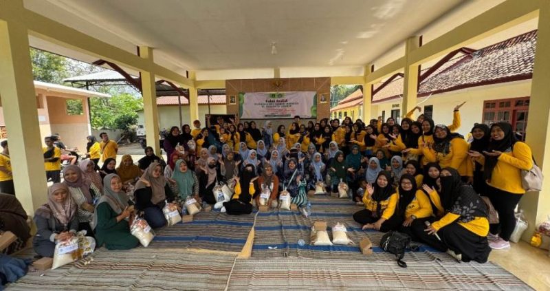 PAFI Sumenep Edukasi Masyarakat Lewat Gema Cermat dan Baksos Sembako di Parsanga