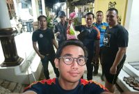 Detik-Detik Menegangkan! Ular Liar Masuk Rumah Warga di Pamolokan, Tim Damkar Sumenep Bergerak Tengah Malam