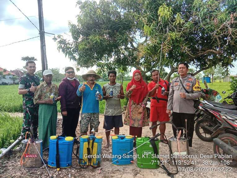 Jaga Ketahanan Pangan dan Cegah Hama, TNI Kolaborasi dengan Petani Sumenep di Dua Titik Strategis