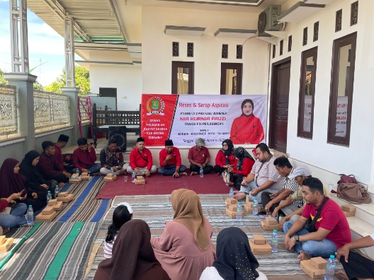 Suasana Reses Anggota PDI-P Dapil Kota Nia Kurnia Fauzi Siap Perjuangkan Aspirasi Masyarakat 