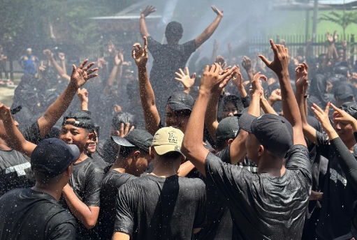 Respon SiLaPor 112: Damkar Sumenep Gercep Evakuasi Tumpahan Solar hingga Padamkan Kebakaran