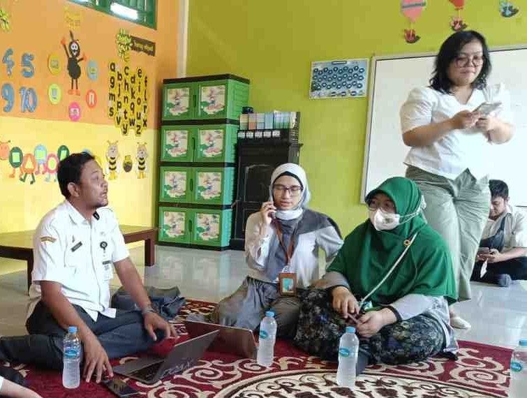 Kolaborasi FK Unair dan Kemenkes RI Perkuat Imunisasi Campak di Sumenep