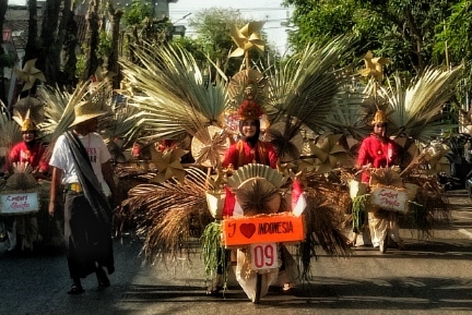 Layak Juara! Sepeda Hias Terunik dari Dungkek Curi Perhatian Ribuan Pengunjung