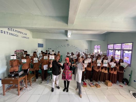 Generasi Melek Finansial, JMSI dan BPRS Bhakti Sumekar Edukasi Pelajar Sumenep Lewat Seminar Inspiratif