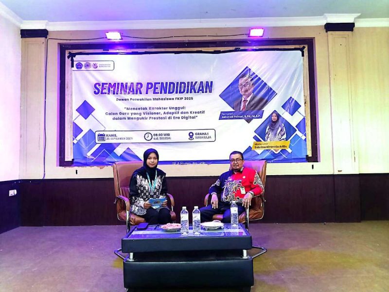 Kabid Guru dan Tenaga Kependidikan (GTK) Akhmad Fairuzi di Seminar Pendidikan digelar FKIP Madura di Graha I UNIJA, Kamis (25/09/2025)