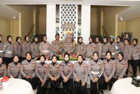 Kapolres Sumenep AKBP Rivanda SIK Bersama Polwan Polres Sumenep Di HUT Polwan ke-77 RI