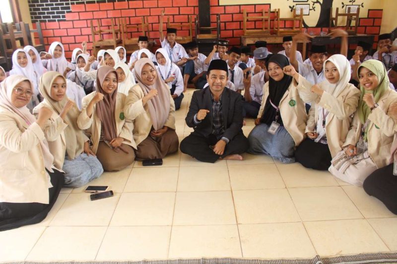 Mahasiswa KKN Annuqayah Gaungkan Stop Nikah Dini, Ajak Pelajar Fokus Raih Cita-Cita