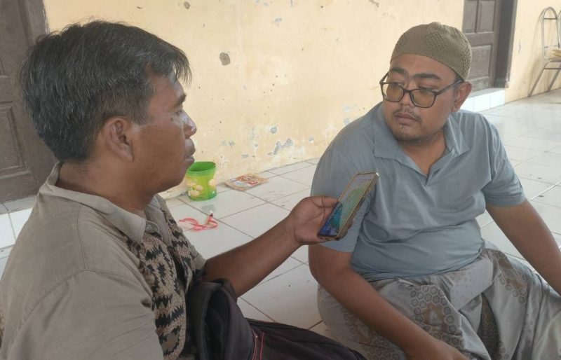 Kades Bakiyong Kecamatan Guluk2 Saat Dikonfirmasi Wartawan Hasyim Saat Pagelaran Sosialisasi Pembayaran Pajak Non Tunai, Selasa (23/09/2025)