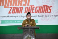 Wabup Sumenep KH. Imam Hasyim Saat Memberikan Sambutan Diacara Deklarasi Zona Integritas di Kemenag Sumenep, Selasa (09/09/2025) 