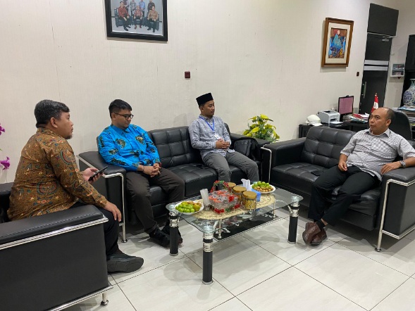 Suasana Pertemuan DPRD Sumenep Bersama UP3 Madura, Kamis (02/10/2025)