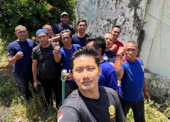 Tim Unit Reaksi Cepat Damkar Sumenep 