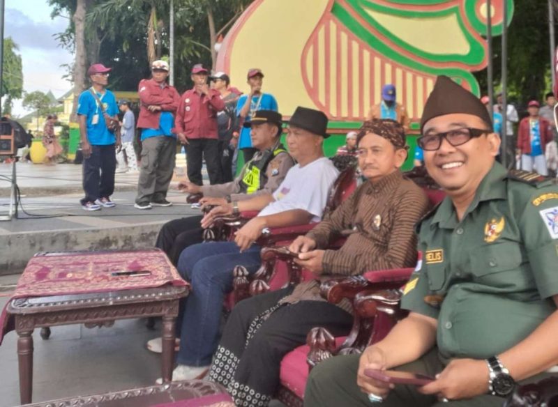 Ratusan Onthelis dari Nusantara Padati Sumenep, “Ngonthel Keraton” Jadi Pesta Persaudaraan dan Budaya