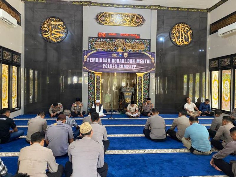 Perkuat Spirit dan Integritas, Polres Sumenep Gelar Binrohtal Rutin di Masjid Walisongo