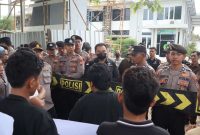 Pengamanan Humanis Polres Sumenep Warnai Aksi Damai Mahasiswa di Depan Kejari, Selasa (21/10/2025)