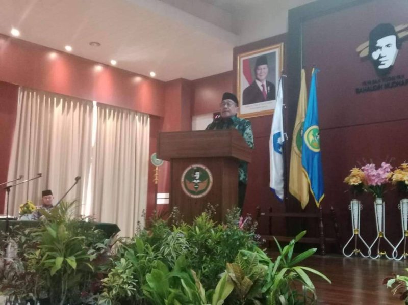 Wabup Sumenep KH. Imam Hasyim Saat Memberikan Sambutan di Seminar Consumer Protection and Digital Transaction (CPT) sebagai bagian dari rangkaian kegiatan Viral Sumenep