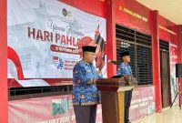 Karutan Sumenep Heri Sutriadi Saat Pimpin Apel Peringatan Hari Pahlawan Di Halaman Rutan Kelas IIB Sumenep, Senin (10/11/2025)