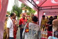 Stand UMKM Batik Catra Hasil Karya Warga Binaan Rutan Kelas IIB Sumenep Di Ajang Sumenep Investment Summit 2025