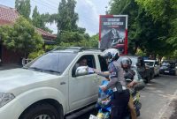 Ops Zebra 2025 Dimulai, Satlantas Sumenep Edukasi Pengendara di Simpang Tiga Rumah Dinas Kapolres