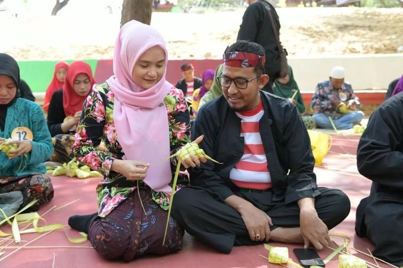 Bupati Sumenep Achmad Fauzi Wongsojudo dan Nia Kurnia Fauzi