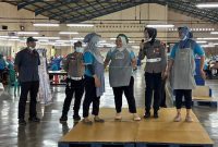 SATLANTAS POLRES SUMENEP TURUN LANGSUNG KE PABRIK, EDUKASI KARYAWAN SOAL KAMSELTIBCARLANTAS