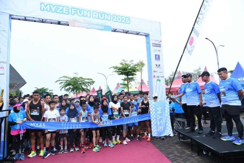 BUPATI FAUZI DIDAMPINGI KETUA BANGGAR RI LEPAS EVENT PERDANA MYZE FUN RUN DI ANNIVERSARY MYZE HOTEL