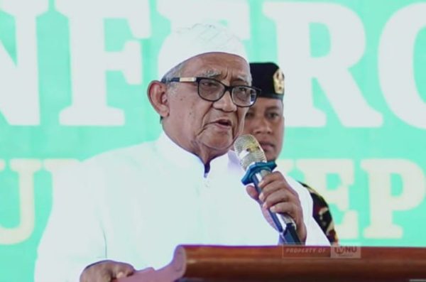 Wakil Rais PWNU Jawa Timur KH. Abdul Matin Djawahir Saat Memberikan Sambutan di Konfercab PCNU Sumenep di Ponpes Annuqayah Guluk-Guluk, Minggu (07/12/2025)