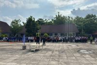 Satlantas Polres Sumenep Gelar Police Goes To School di SMA Gapura, Edukasi Keselamatan Berlalu Lintas Diperkuat, Senin (08/12/2025)
