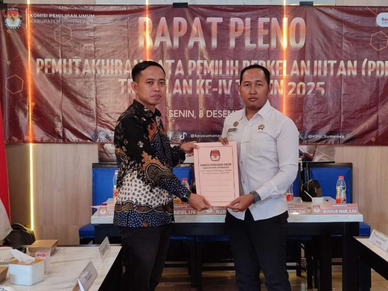 Plt. Karutan Kelas II B Sumenep Thoha Yahya Umar Sidiq Bersama Komisioner KPU Sumenep