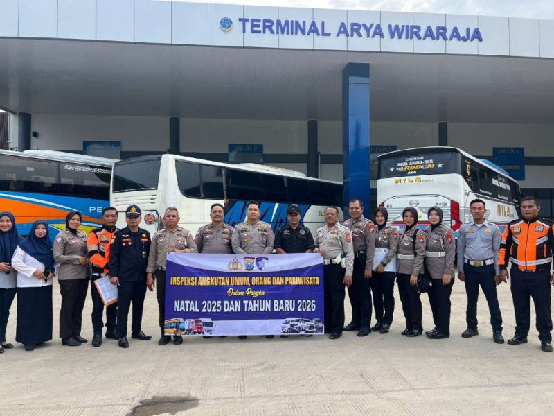 Satlantas Polres Sumenep Gelar Pemeriksaan Rutin Bus Jelang Natal dan Tahun Baru 2025-2026