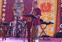 Kepala SMAN 1 Sumenep Drs. Rafiuddin MPD resmi menutup seluruh rangkaian Penamata 8 pada Rabu (17/12/2025) malam