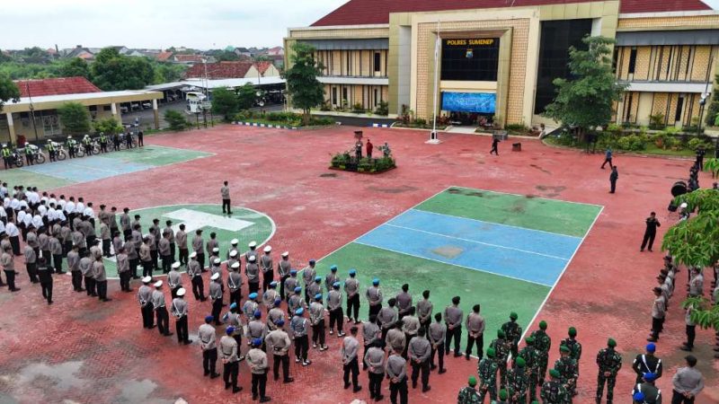 Polres Sumenep Gelar Apel Pasukan Operasi Lilin Semeru 2025, Siap Amankan Natal dan Tahun Baru, Jum'at (19/12/2025) 