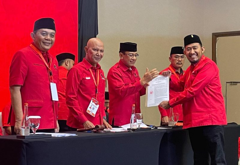 MH Said Abdullah Lantik Pengurus Baru, Achmad Fauzi Kembali Jadi Ketua DPC PDIP Sumenep