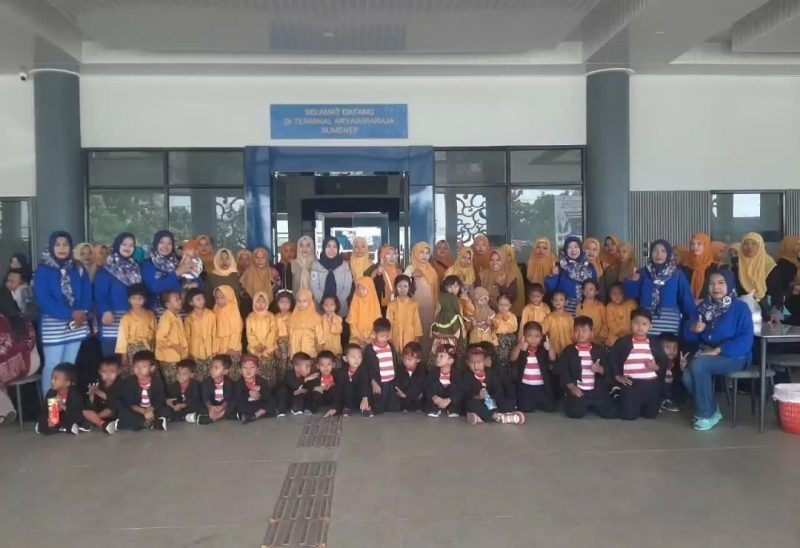 Puluhan Siswa Padati Terminal Arya Wiraraja, Program SALUD Jadi Magnet Edukasi Transportasi Sejak Dini