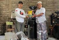 Direktur Naghfir’s Institute Study, Dr. Naghfir, S.H.I., S.H., M.Kn., melakukan kunjungan studi intensif ke Rumah Kopi Banyuwangi