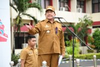 Wabup Sumenep KH Imam Hasyim Saat Memberikan Sambutan di Apel Gabungan Senin (05/01/2025)