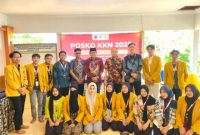 Peduli Kesehatan Warga Desa, KKN Universitas Wiraraja Gandeng Klinik Utama Gelar Cek Mata Gratis