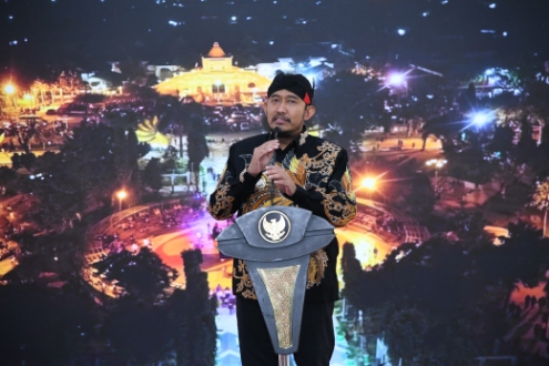 Bupati Sumenep Dr. Achmad Fauzi Wongsojudo SH MH Saat Memberikan Sambutan Pisah Sambut Kapolres Sumenep di Pendopo Agung Keraton Sumenep, Kamis (15/01/2026)