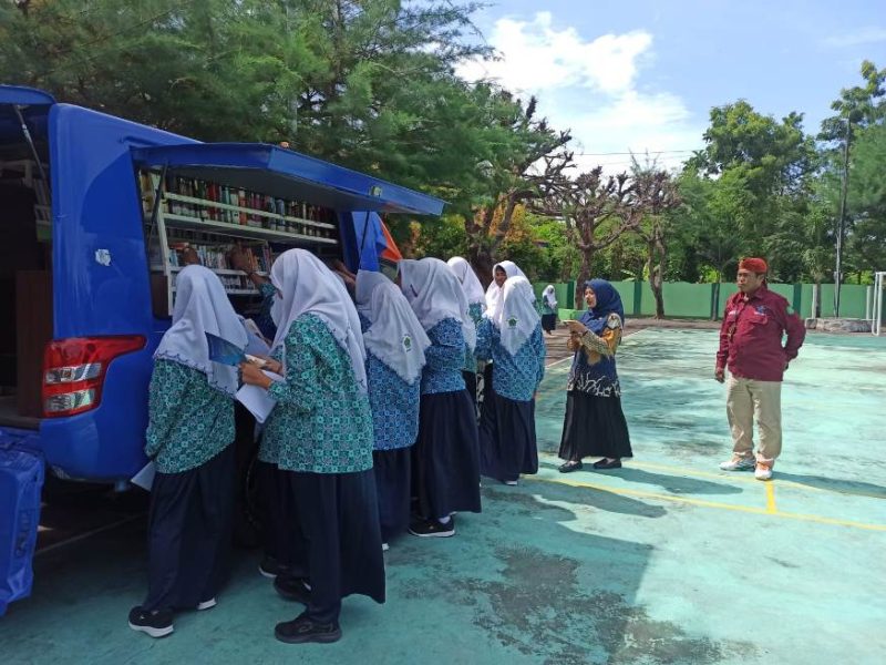 Perpusling Dispusip Sumenep Hadir di MTsN 3 Tanjung Saronggi, Perkuat Literasi dan Cetak Generasi Unggul Berkarakter