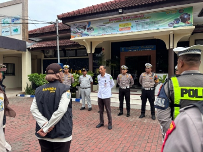 Kepala Bapenda Sumenep Ferdiansyah Tetrajaya SH MH Saat Memberikan Arahan di Apel Gabungan Kepatuhan Pajak, Rabu (28/01/2026)