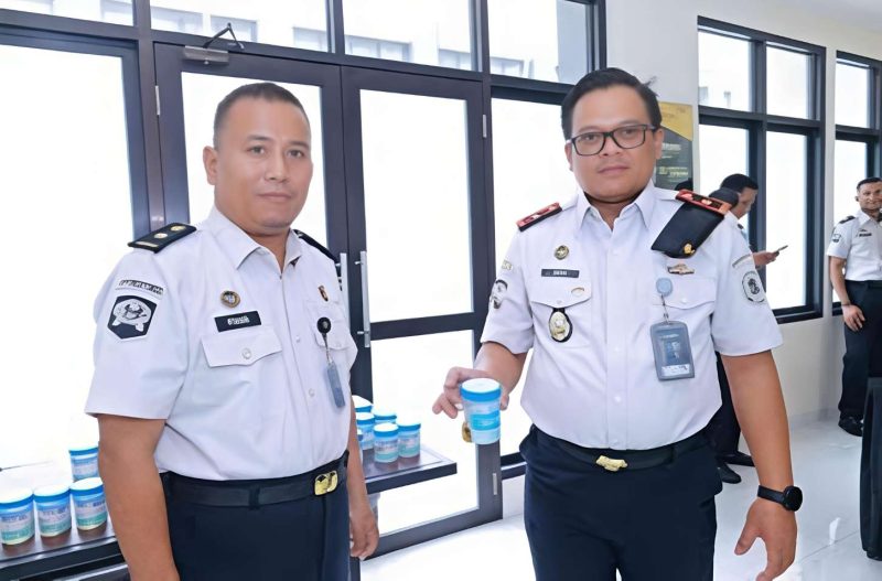 Perang Melawan Narkoba Dimulai dari Pimpinan, Karutan Sumenep Jalani Tes Urine
